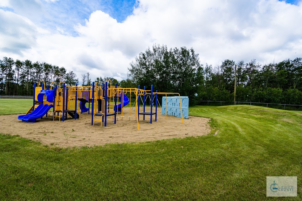 Sunnybrook Community Park | 1010-1160 1 St, Sunnybrook, AB T0C 2M0, Canada