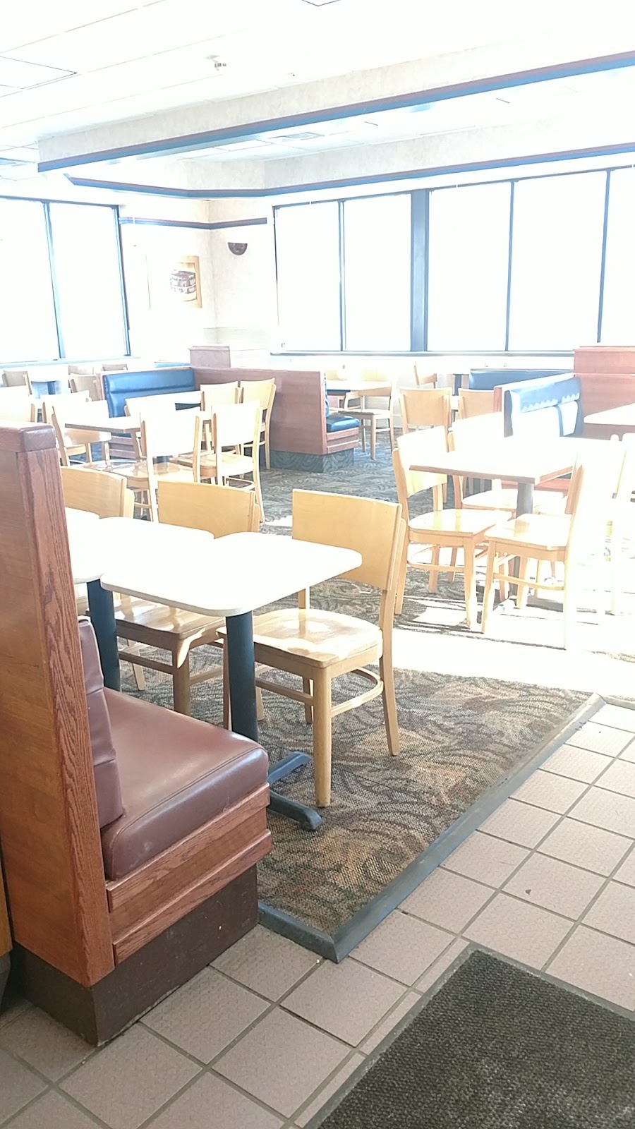 Wendys | 3180 Niagara Falls Blvd, Amherst, NY 14228, USA | Phone: (716) 743-0592