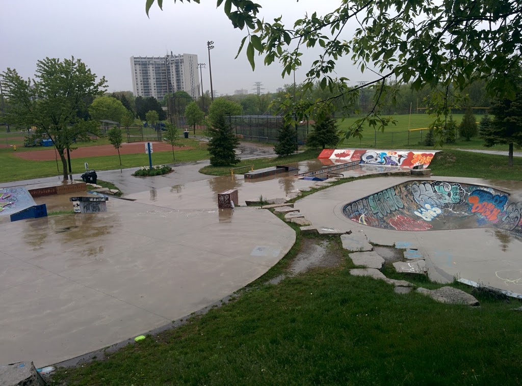 Stan Wadlow Park | 373 Cedarvale Ave, East York, ON M4C 4K7, Canada | Phone: (416) 396-2842