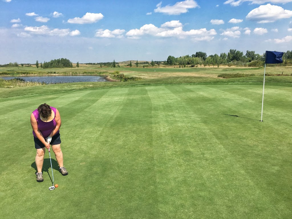 Hanna Golf & Country Club | 201 Golf Course Crescent, Hanna, AB T0J 1P0, Canada | Phone: (403) 854-3722