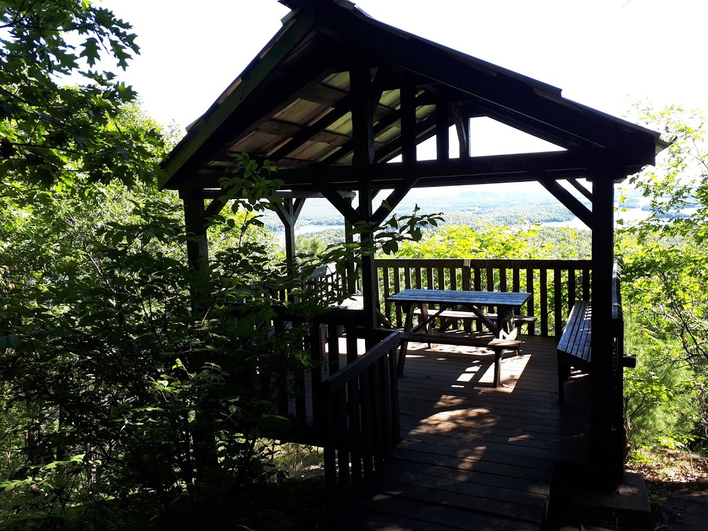 Belvedere Lookout - Poisson Blanc Sur La Montagne Du Fort | Notre-Dame-du-Laus, QC J0W 1S0, Canada | Phone: (866) 707-2999