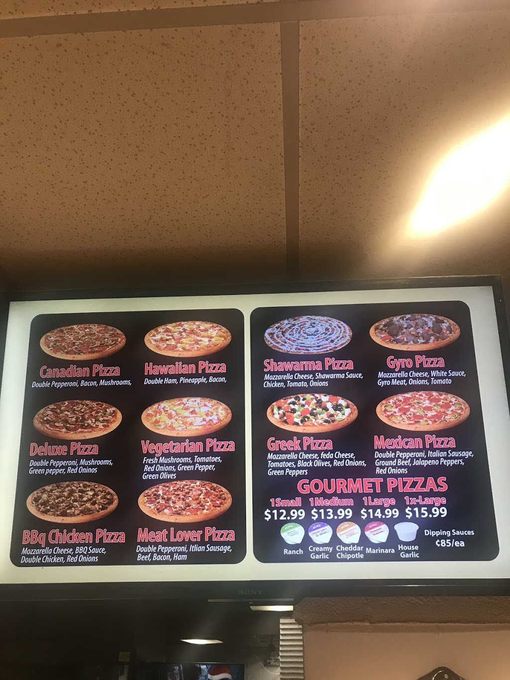 National Pizza & Wings | 870 Upper James St, Hamilton, ON L9C 7N1, Canada | Phone: (905) 575-4500