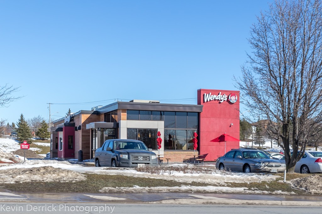 Wendys | 1124 Chemong Rd Rr #1, Peterborough, ON K9J 6X2, Canada | Phone: (705) 745-7629