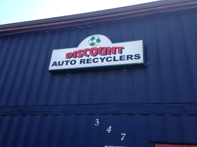 Discount Auto Wreckers | 347 Riverbend Dr, Kitchener, ON N2B 2G1, Canada | Phone: (519) 745-3240