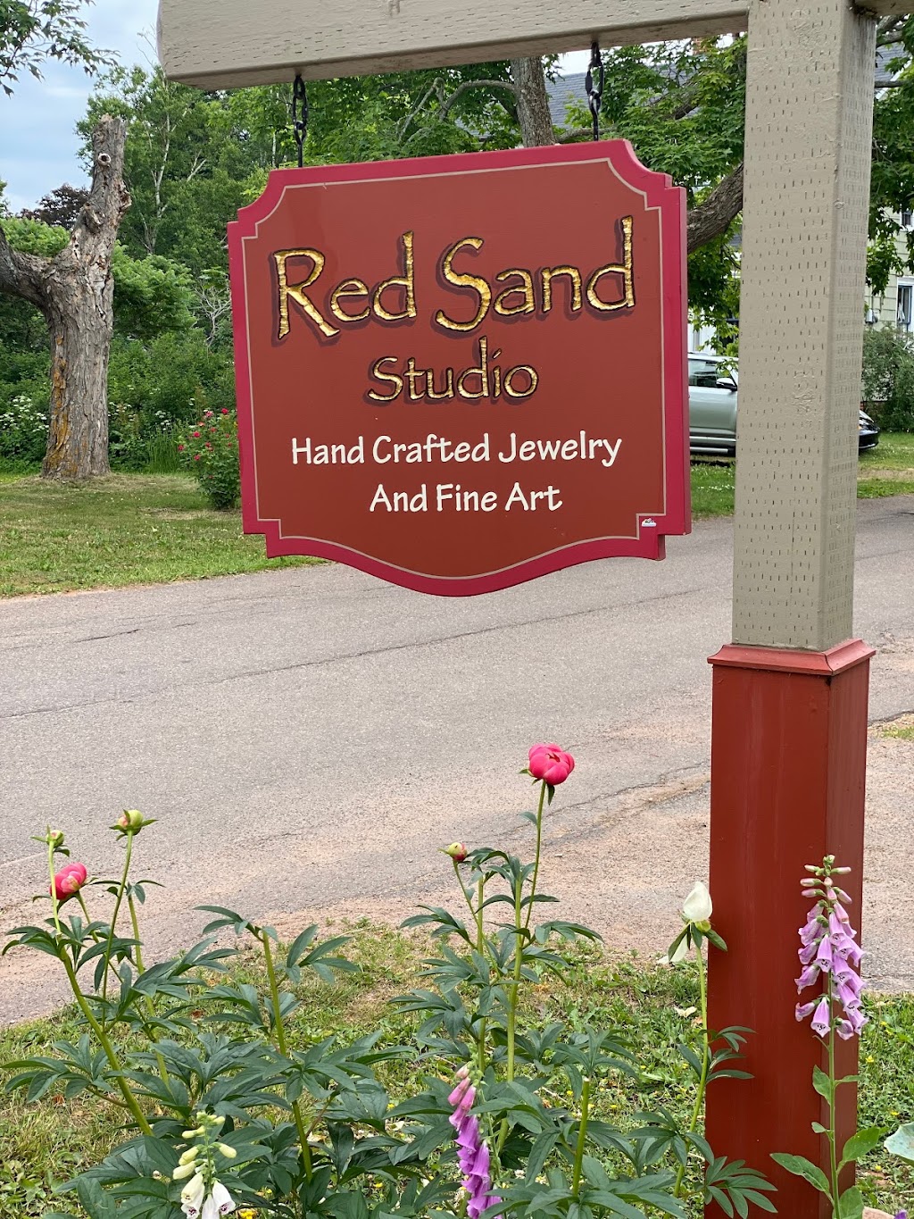 Red Sand Jewelry and Fine Art | 29 Main St, Victoria, PE C0A 2G0, Canada | Phone: (902) 658-3133