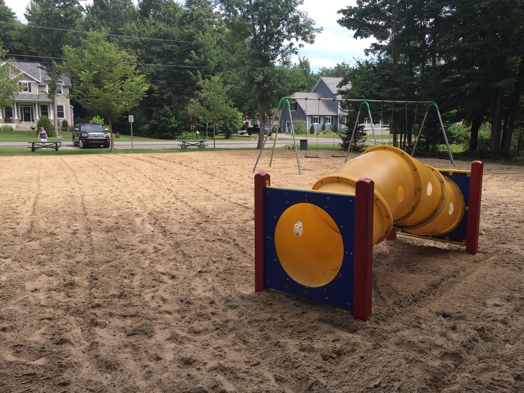 Parc de Sand Castle | Rue de Versailles, Saint-Lazare, QC J7T 0B1, Canada