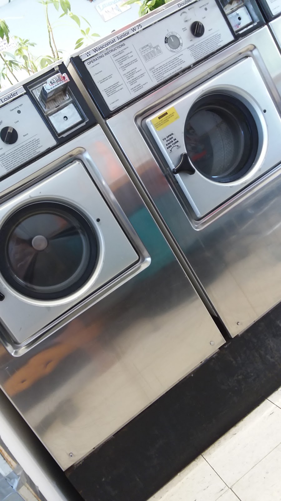 Village Clean Laundromat | 2323 Gratiot Blvd, Marysville, MI 48040, USA | Phone: (810) 364-8822