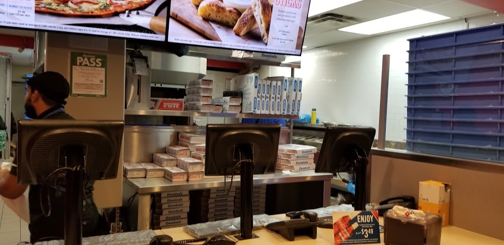 Dominos | 820 Sheppard Ave W, North York, ON M3H 2T1, Canada | Phone: (416) 636-3888