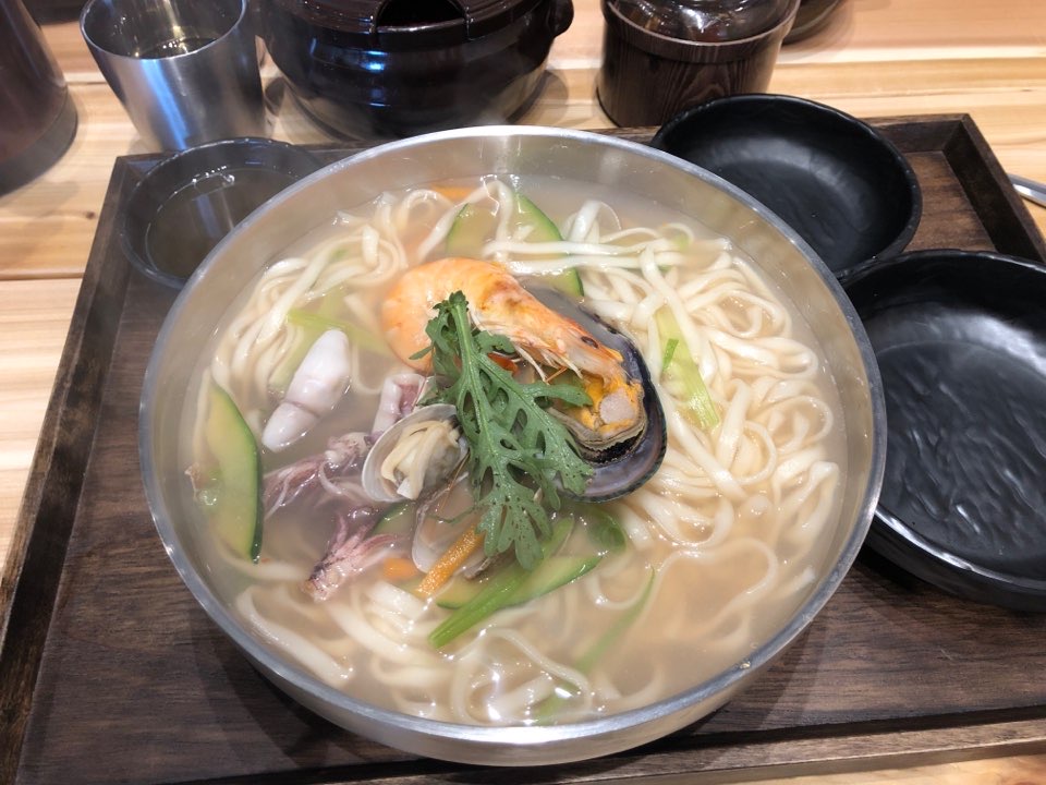 Jin Myungdong Korean Noodles (진 명동 칼국수) | 230 Commerce Valley Dr E unit 9, Thornhill, ON L3T 7Y3, Canada | Phone: (905) 764-5922