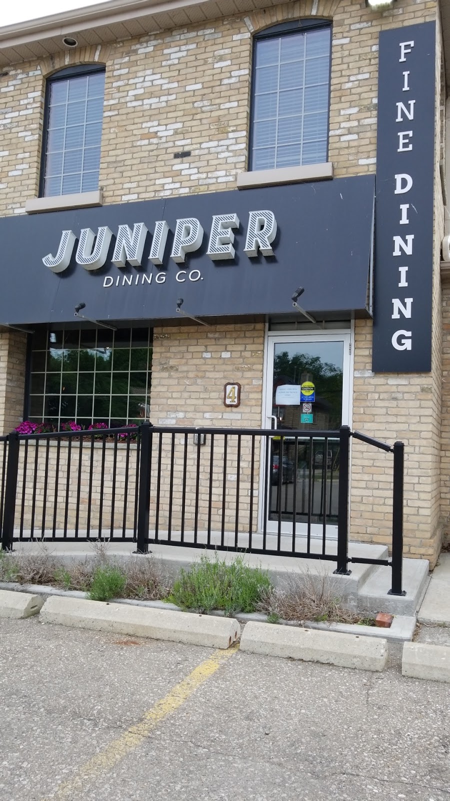 Juniper Dining Co. | 3 Elm St #4, Paris, ON N3L 2L6, Canada | Phone: (519) 302-2200