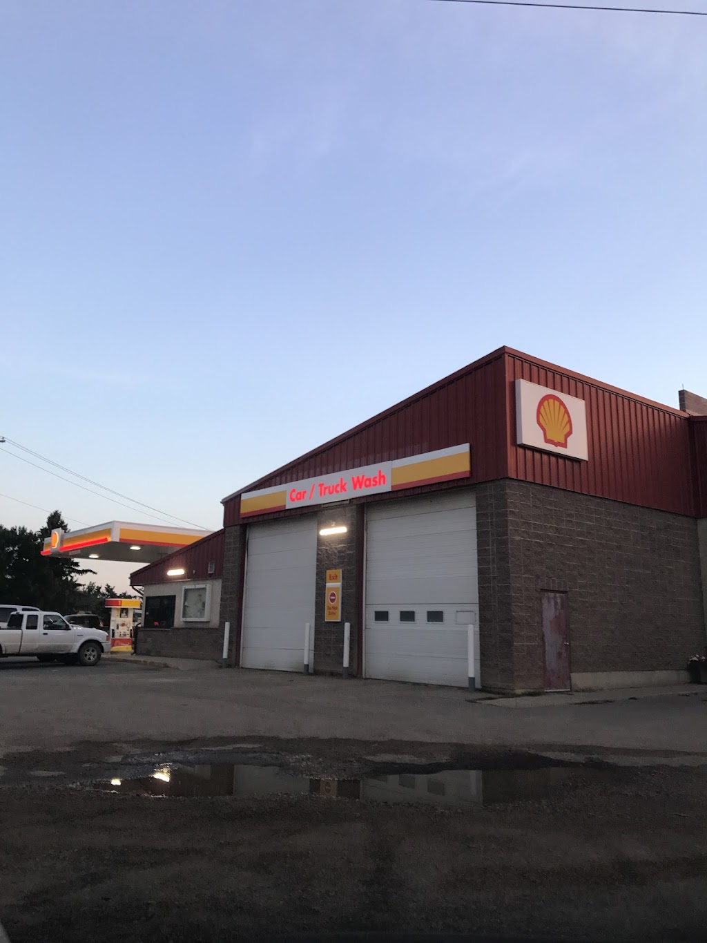 Shell | 1907 18 Ave, Coaldale, AB T1M 1K7, Canada | Phone: (403) 345-5522