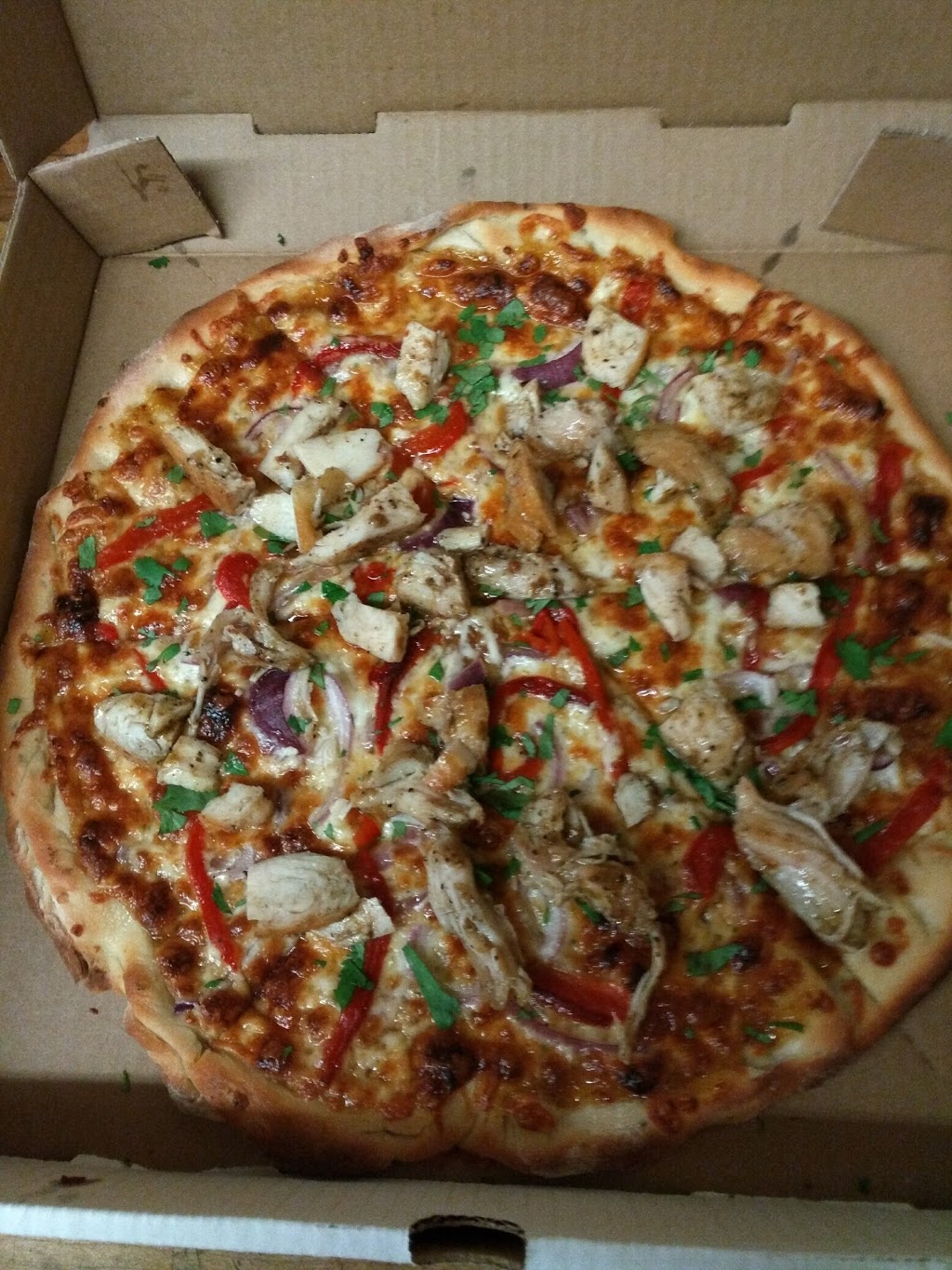 MJMD Pizza de Luigi | Valley Dr, Wakefield, QC J0X 3G0, Canada | Phone: (819) 720-0021