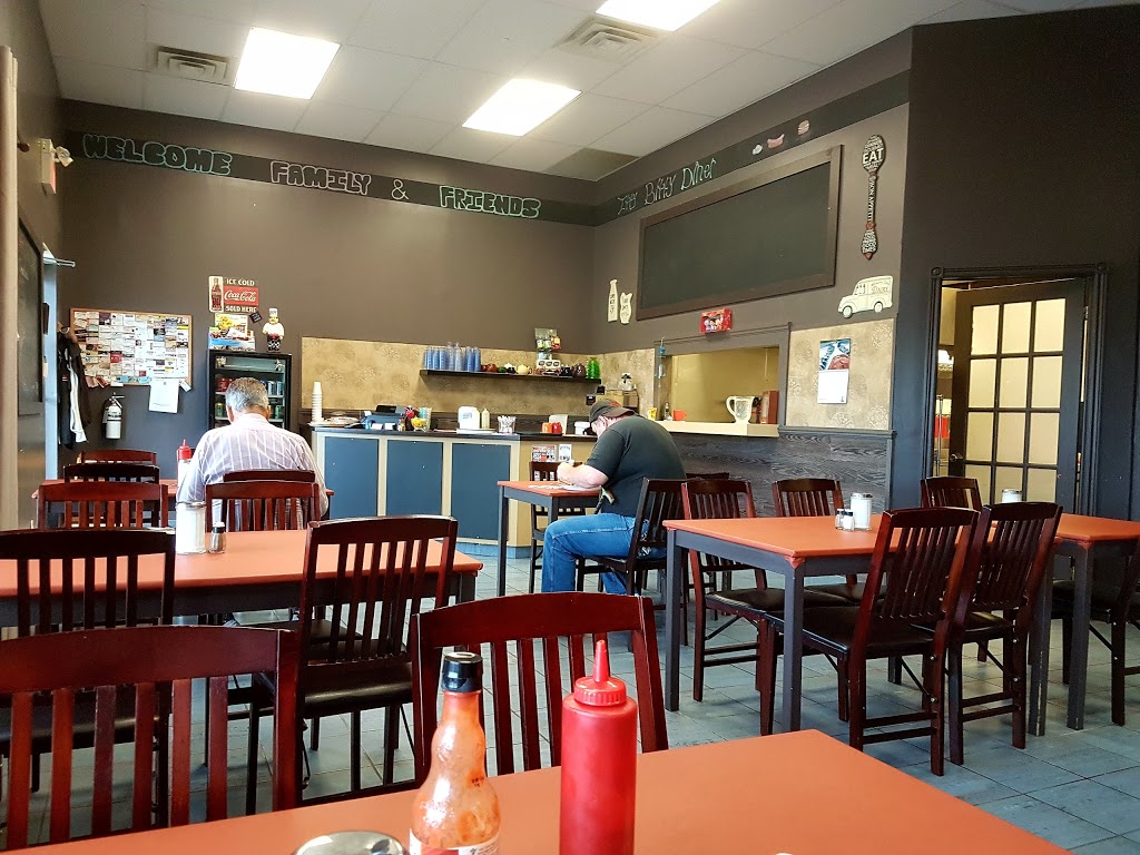 Itty Bitty Diner | 7 Snow Rd, Napanee, ON K7R 3Y5, Canada | Phone: (613) 354-5445