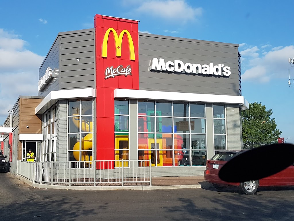 McDonalds | 10 Kenderdine Rd, Saskatoon, SK S7N 4R4, Canada | Phone: (306) 955-9755
