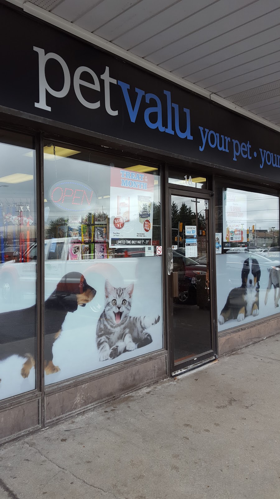 Pet Valu | 250 Greenbank Rd, Nepean, ON K2H 8X4, Canada | Phone: (613) 820-5915