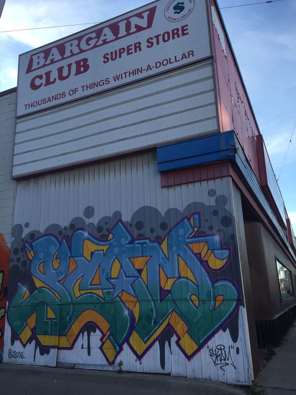 Bargain Club Inc | 536 Lansdowne Ave, Toronto, ON M6H 3Y4, Canada | Phone: (416) 534-5410