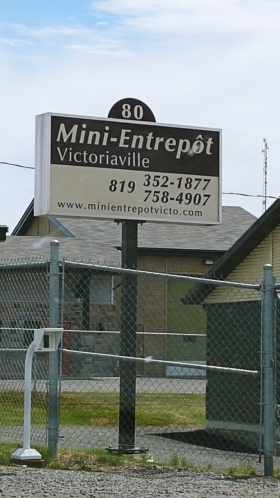 Mini Entrepôt Victoriaville | 80, rue, J-Aurèle-Roux, Victoriaville, QC G6T 0N5, Canada | Phone: (819) 352-1877