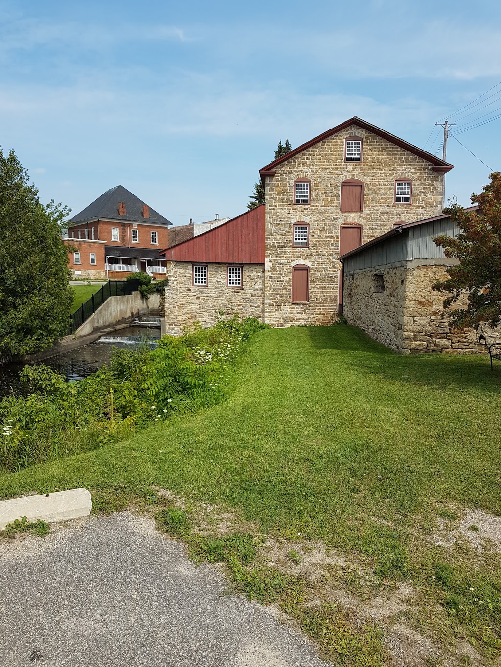 Old Stone Mill National Historic Site | 46 King St, Delta, ON K0E 1G0, Canada | Phone: (613) 928-2584