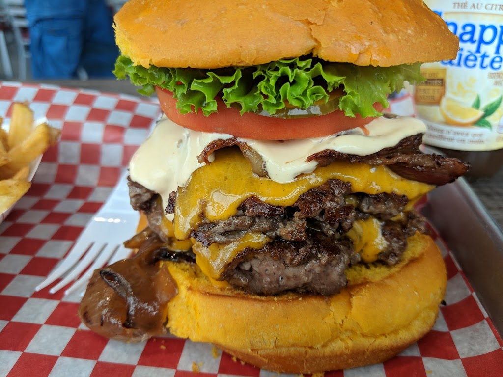 Gladiator Burger & Steak | 6039 Erin Mills Pkwy, Mississauga, ON L5N 0G5, Canada | Phone: (905) 858-8777