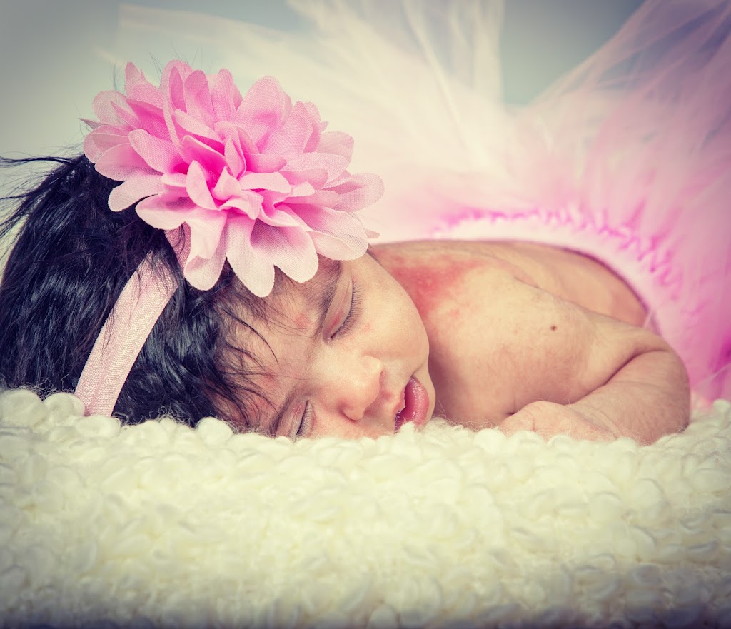 ANA PHOTOGRAPHY | 194 William Roe Blvd, Newmarket, ON L3Y 1B5, Canada | Phone: (416) 617-3070