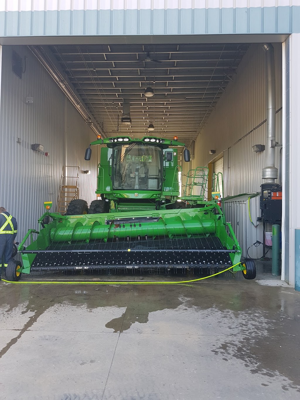 Cervus Equipment John Deere | 5001 82 St, Stettler, AB T0C 2L0, Canada | Phone: (403) 742-4427