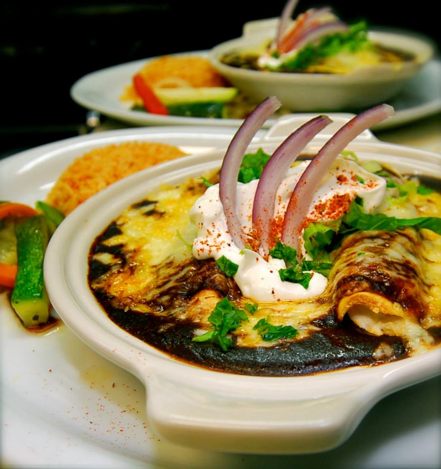 El Meson | 1678 Boulevard Saint-Joseph, Lachine, QC H8S 2N1, Canada | Phone: (514) 634-0442