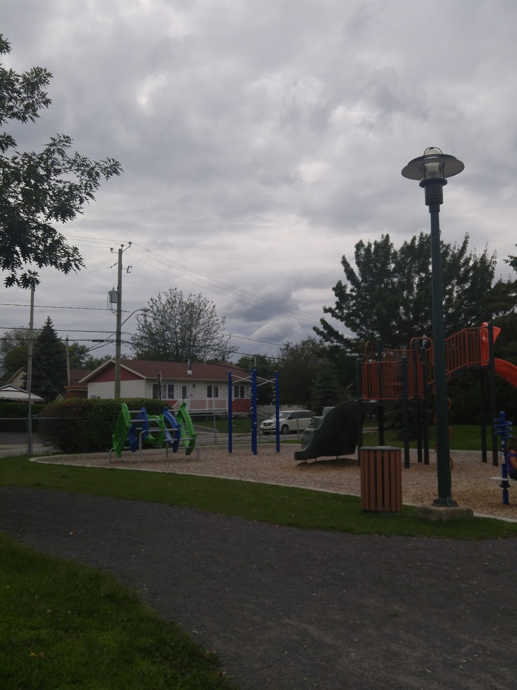 Bedard Park | 2185 Rue Bédard, Longueuil, QC J4N 1B4, Canada | Phone: (450) 463-7100