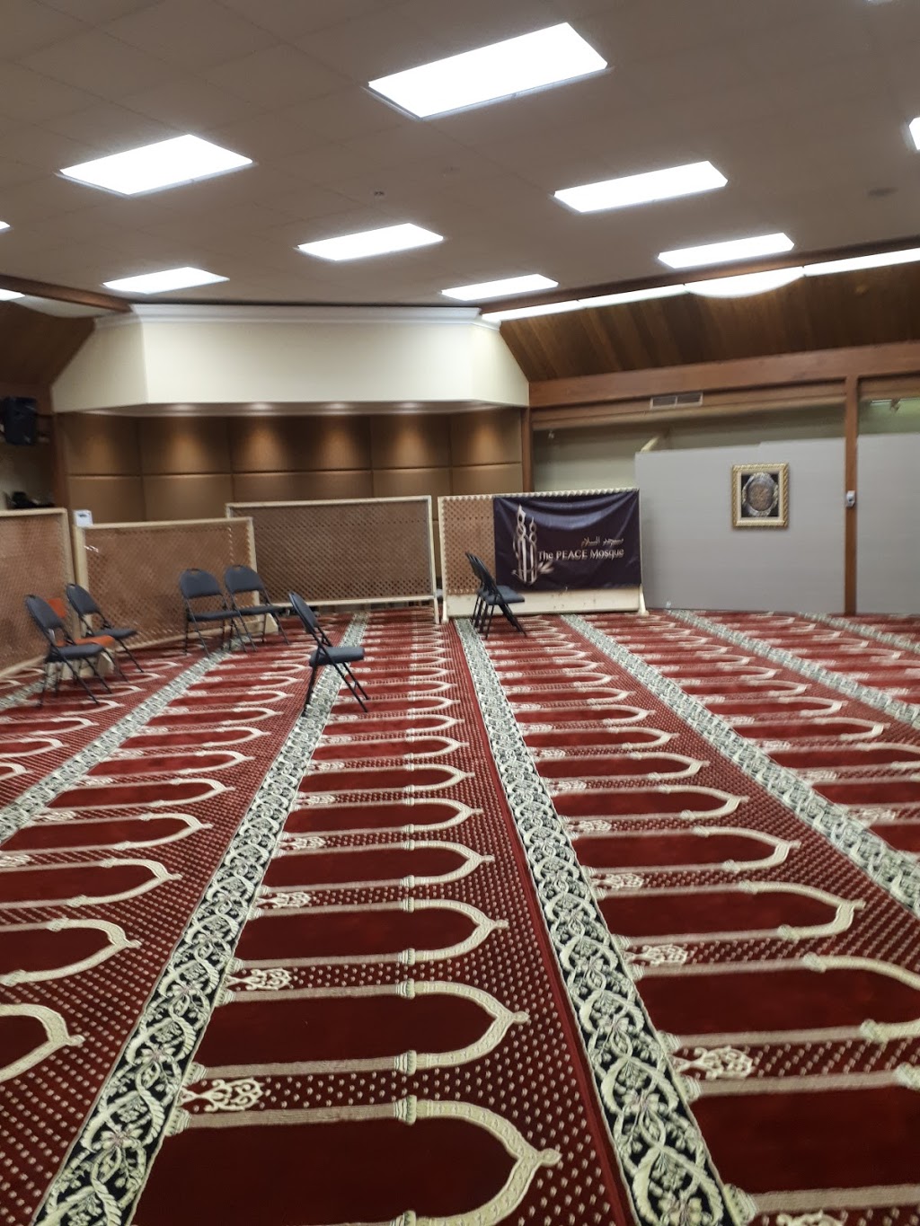 The Peace Mosque | 6735 Caledonia St, Niagara Falls, ON L2G 5A6, Canada | Phone: (647) 781-7173