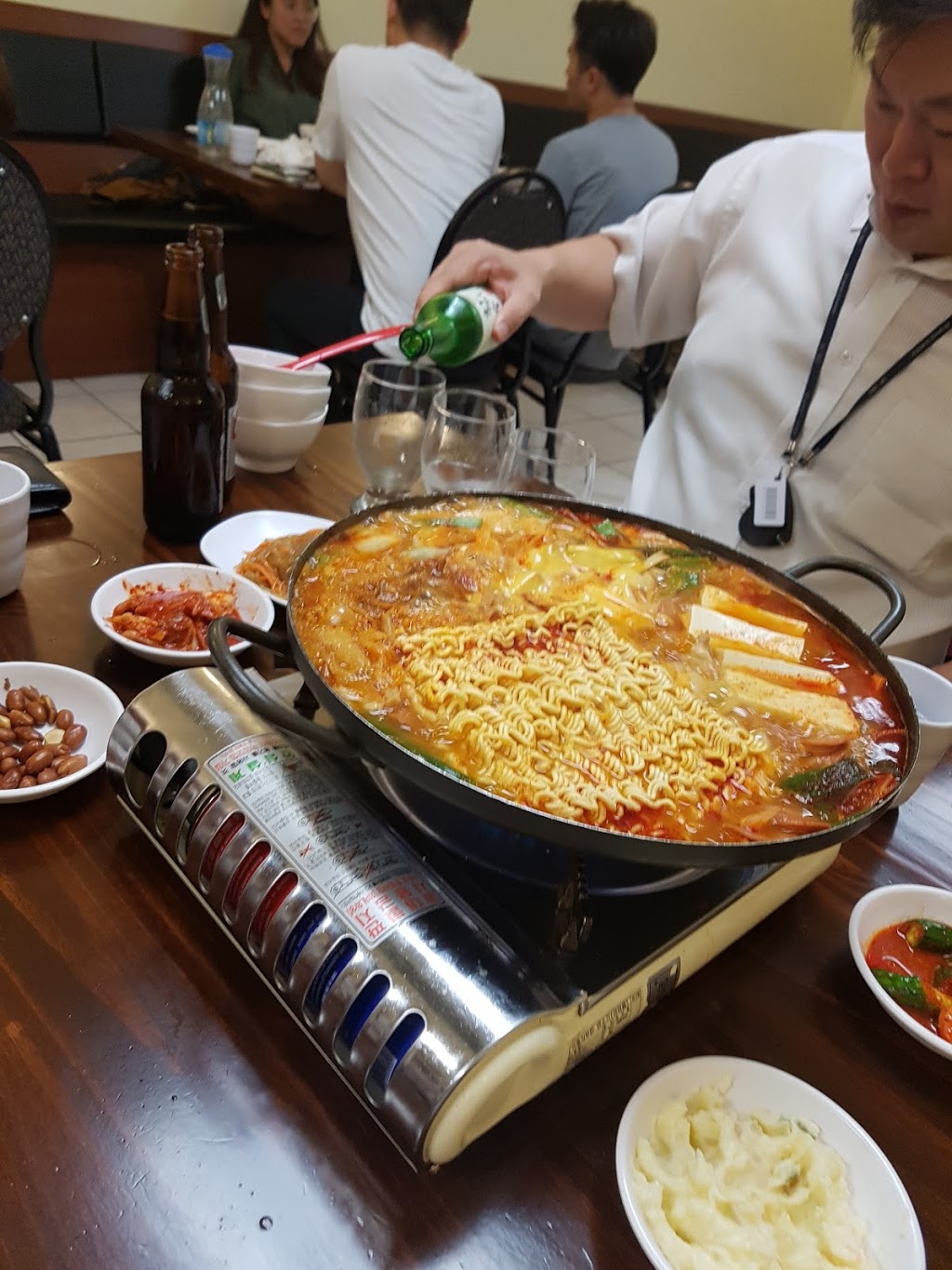 Chingu Korean Restaruant | 10610 Bayview Ave, Richmond Hill, ON L4C 3N8, Canada | Phone: (905) 237-6767