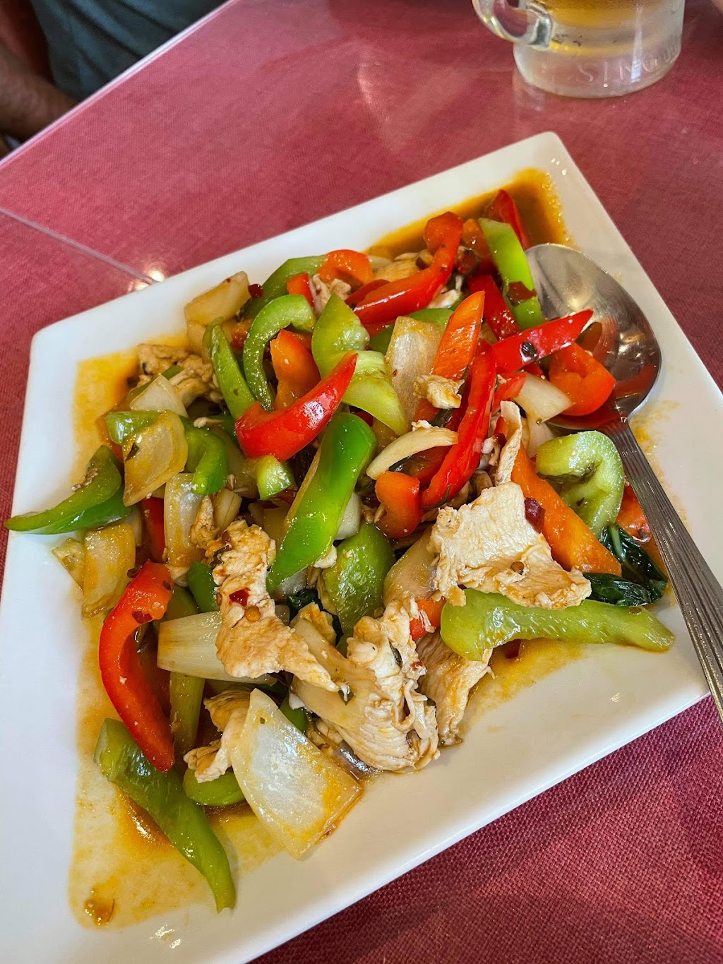 Noi Thai Restaurant | 10724 95 St, Edmonton, AB T5H 2C7, Canada | Phone: (780) 423-3213