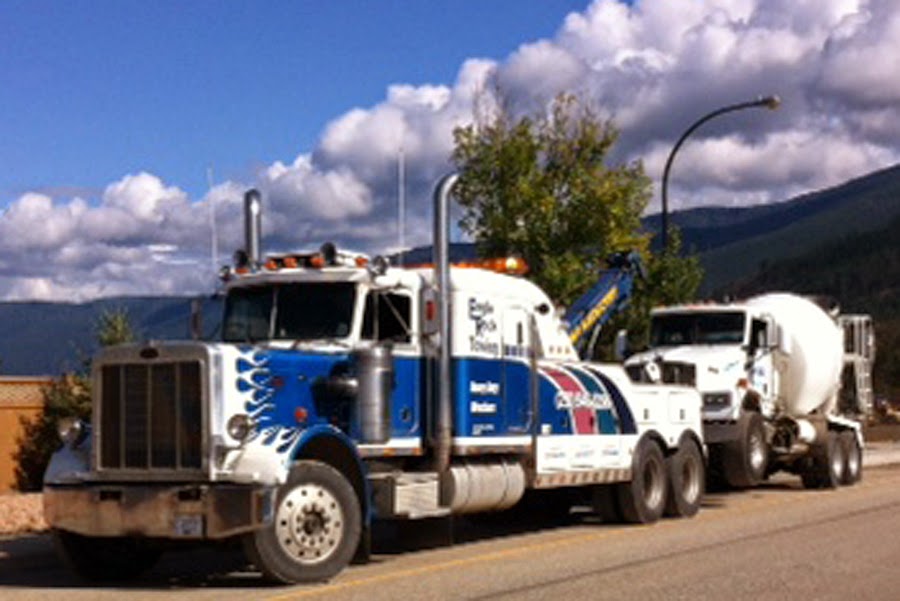 Eagle Rock Towing | Titus Rd, Sicamous, BC V0E 2V0, Canada | Phone: (250) 836-0333