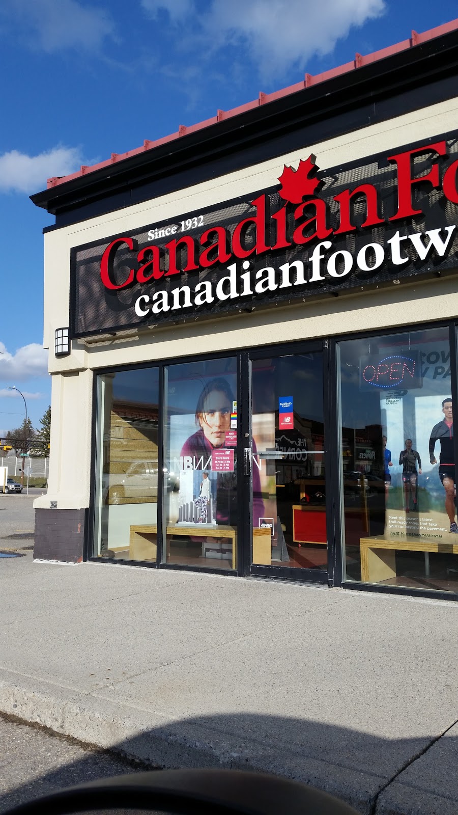 Canadian Footwear | Station Mall, 5005 Dalhousie Dr NW #173, Calgary, AB T3A 5R8, Canada | Phone: (403) 220-1118