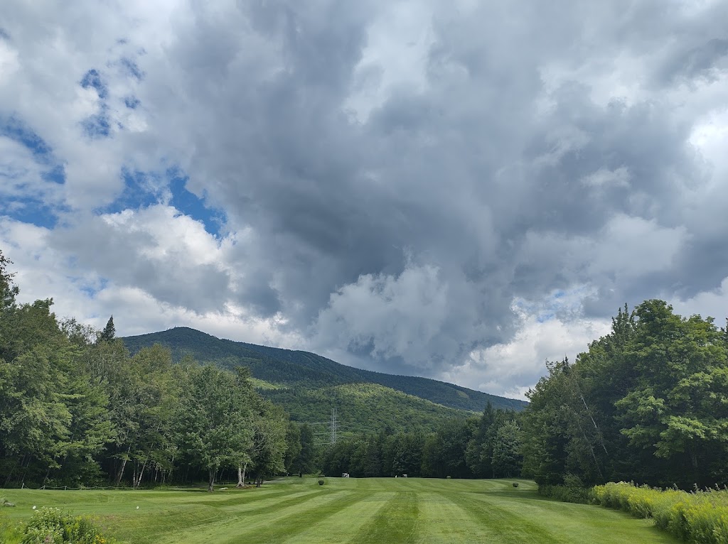 Golf Grand Vallon | 100 Rue du Beau-Mont, Beaupré, QC G0A 1E0, Canada | Phone: (418) 827-4653