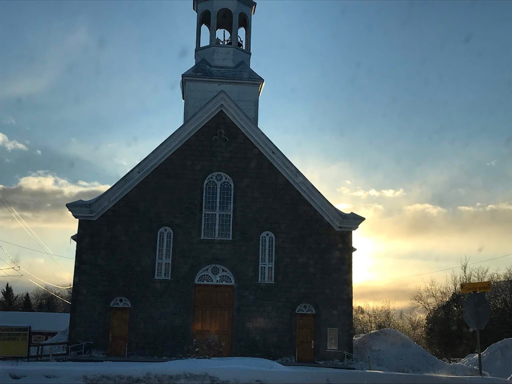 PAROISSE SAINTE-SOPHIE - Catholique | 485 Montée Masson, Sainte-Sophie, QC J5J 1R1, Canada | Phone: (450) 431-1426