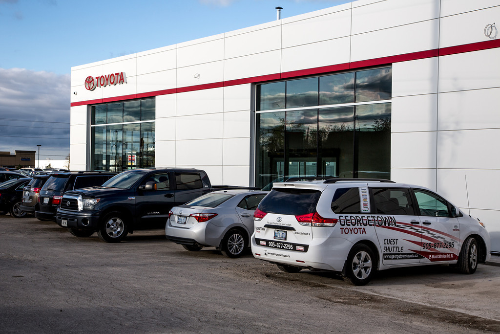 Georgetown Toyota | 312 Guelph St, Georgetown, ON L7G 4B5, Canada | Phone: (289) 203-4942