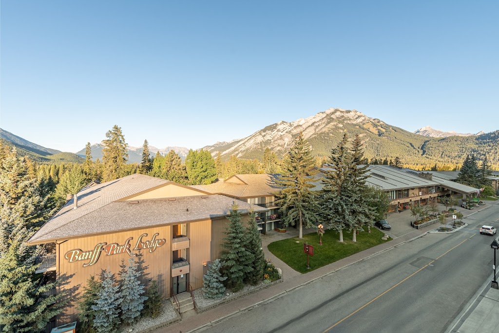 Banff Park Lodge Resort Hotel & Conference Centre | 201 Lynx St, Banff, AB T1L 1K5, Canada | Phone: (800) 661-9266