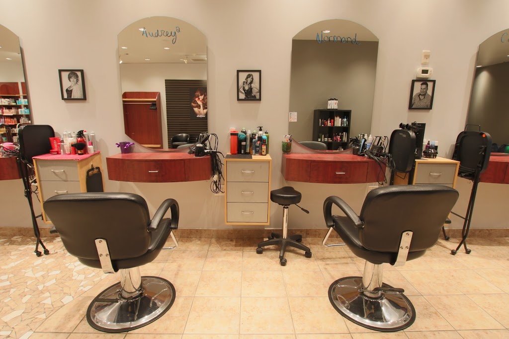 Carisme Coiffure Elle & Lui | 7250 Boulevard Taschereau, Brossard, QC J4W 1M9, Canada | Phone: (450) 466-6028