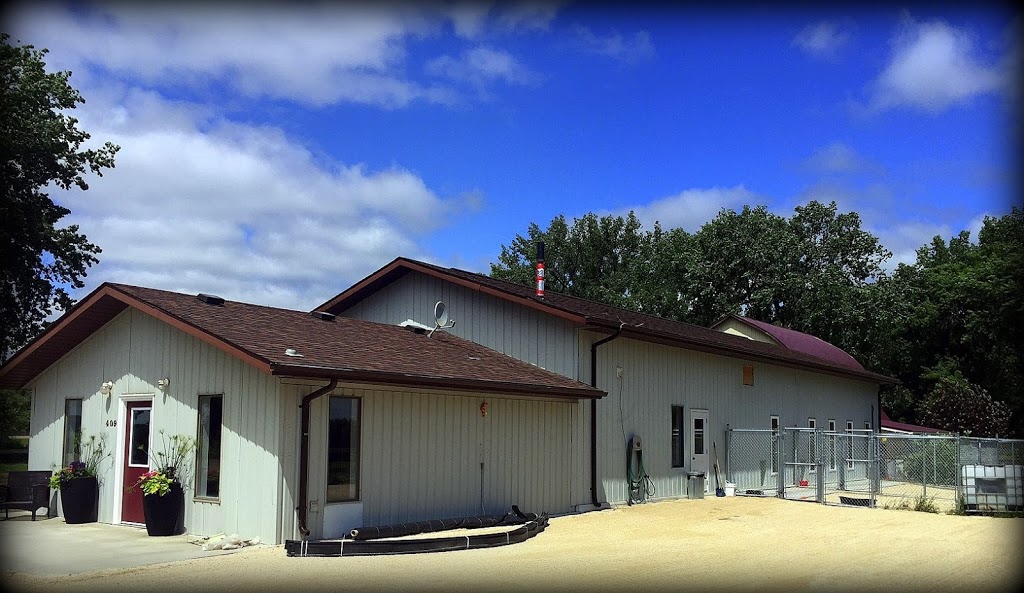 McBarn Kennels | 11135 Rd 25W, Morden, MB R6M 1A3, Canada | Phone: (204) 325-9011