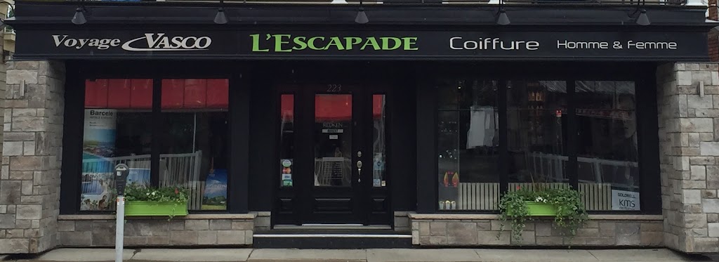 l’Escapade coiffure et salon de bronzage | 223 Avenue St Laurent, Louiseville, QC J5V 1K1, Canada | Phone: (819) 228-8141