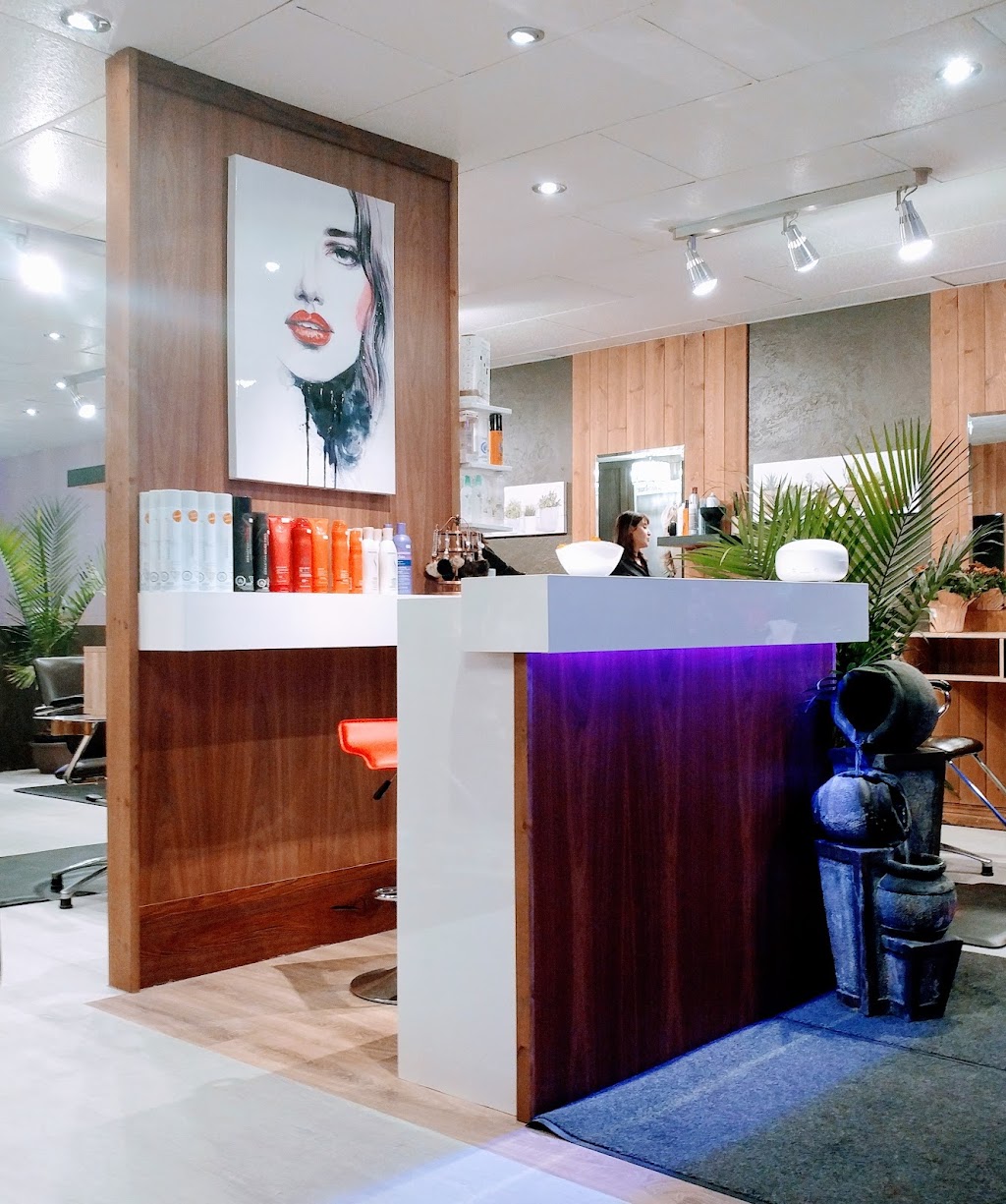 Hair Salon New Life | 35 Rue St Jean Baptiste, Victoriaville, QC G6P 4E9, Canada | Phone: (819) 758-6660
