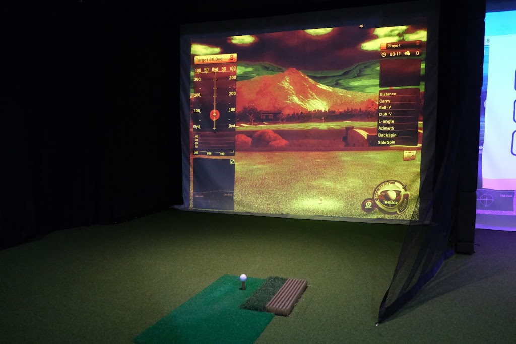 TARGET Indoor Golf Simulator - Mississauga | 2390 Cawthra Rd #3, Mississauga, ON L5A 2X1, Canada | Phone: (647) 797-7702