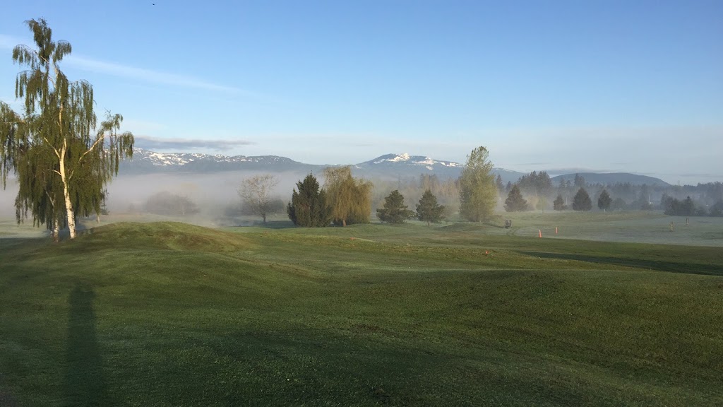 Mulligans Golf Course | 4985 Cotton Rd, Courtenay, BC V9N 5Y1, Canada | Phone: (250) 338-2440