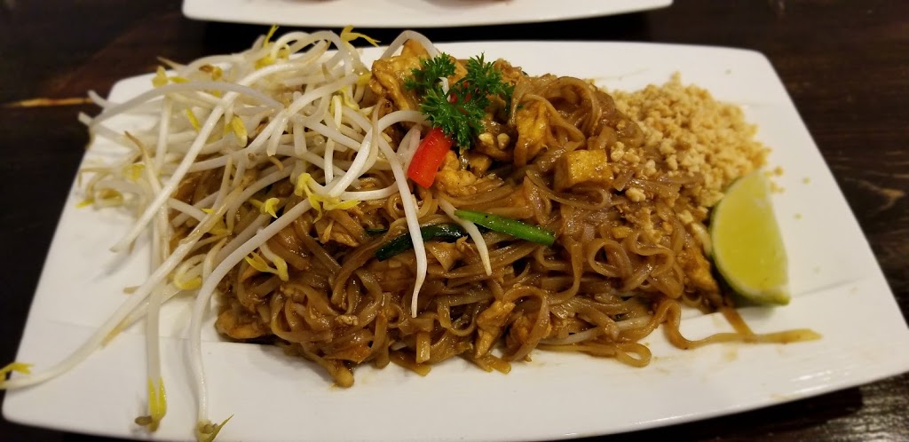 Kub Khao Thai Eatery | 3561 Sheppard Ave E, Scarborough, ON M1T 3K7, Canada | Phone: (416) 297-8888