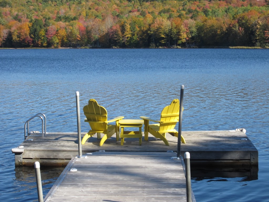 Falls Lake Cottage Rental | 770 Pioneer Dr, Windsor, NS B0N 2T0, Canada | Phone: (902) 489-3061