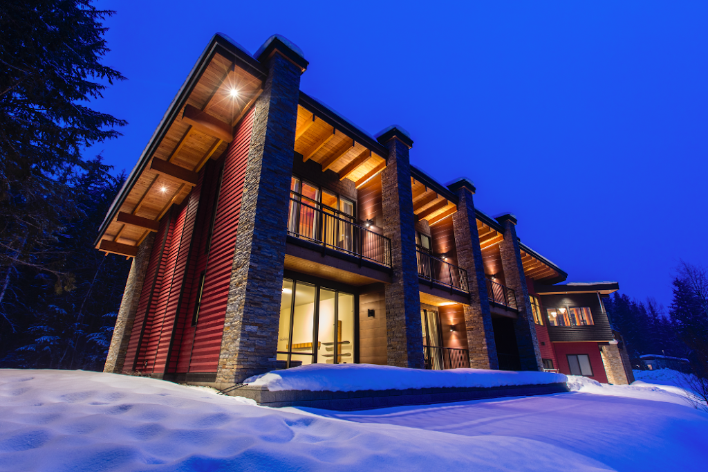 Whiteworth Chalet | 1944 Leidloff Rd, Revelstoke, BC V0E 2S1, Canada | Phone: (250) 805-4035