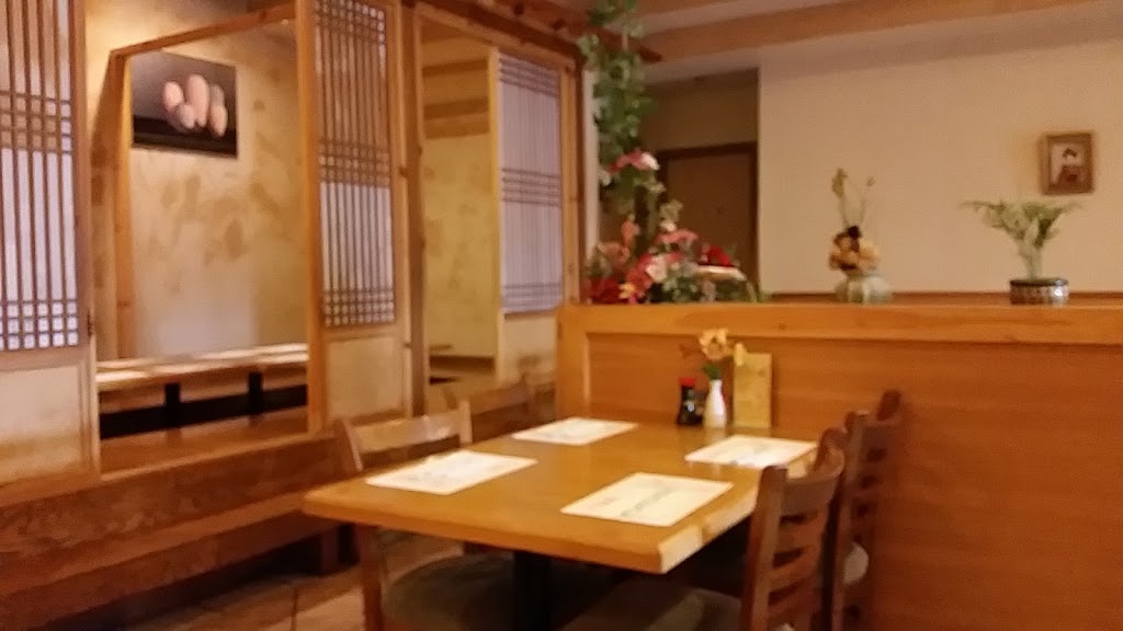 Oshio Restaurant | 2900 Steeles Ave E, Thornhill, ON L3T 4X1, Canada | Phone: (905) 881-5686