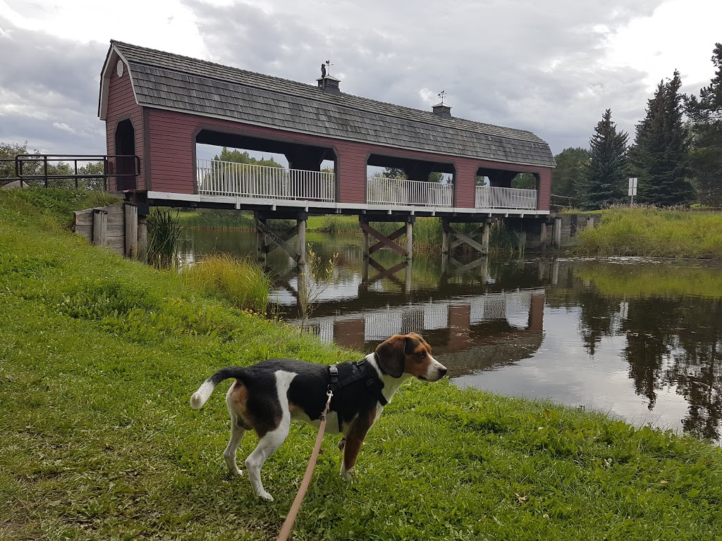 Woodbridge Farms Covered Bridge | 63 Woodlake Manor, Sherwood Park, AB T8A 4B8, Canada