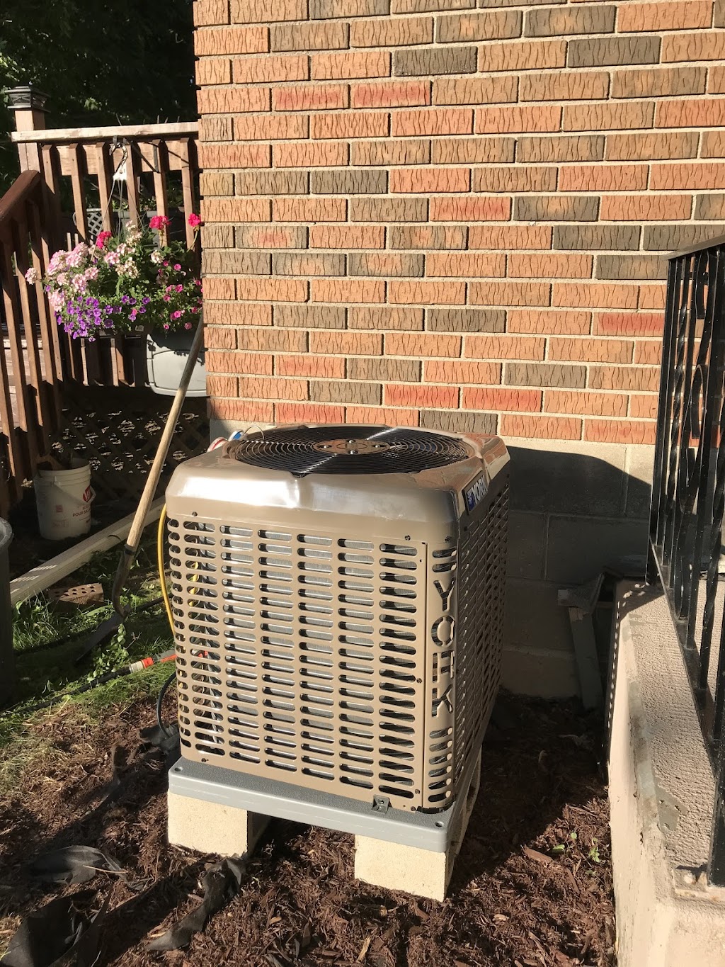 CACC - Canadian Air Conditioner Centre | 22 Knotty Pine Trail, Thornhill, ON L3T 3W4, Canada | Phone: (416) 451-0701