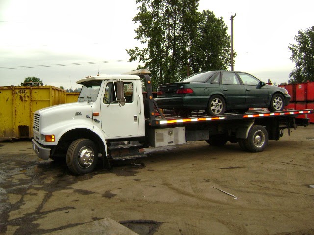 Astro Towing & Scrap car removal Surrey | 9911 Lyncean Dr, Surrey, BC V4N 4M6, Canada | Phone: (604) 618-6925