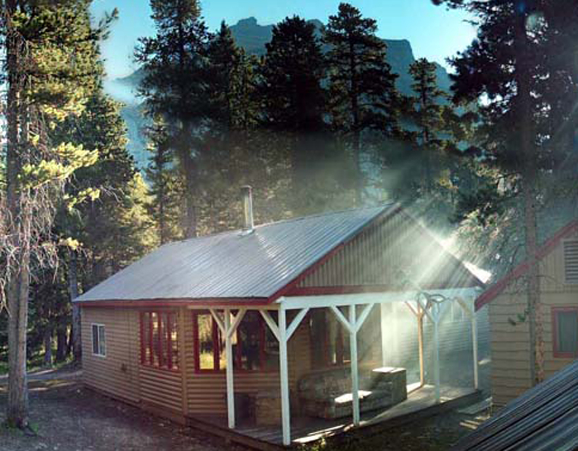 HI Mosquito Creek Wilderness Hostel | Highway 93 N, Banff, AB T1L 1B3, Canada | Phone: (866) 762-4122